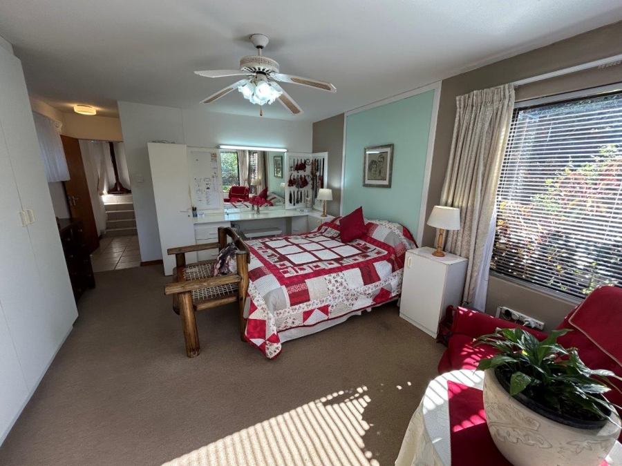 4 Bedroom Property for Sale in Noorsekloof Eastern Cape